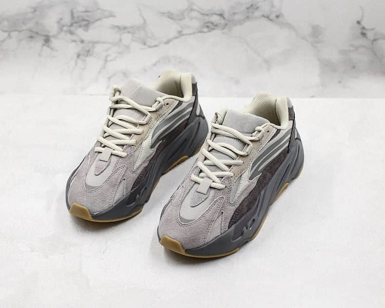 Fake Yeezy 700 V2 tephra sneakers for cheap (2)